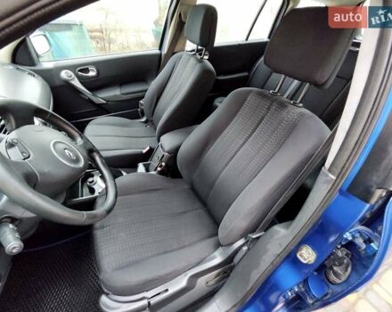 Синий Рено Меган, объемом двигателя 1.6 л и пробегом 292 тыс. км за 5200 $, фото 7 на Automoto.ua