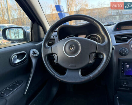 Синий Рено Меган, объемом двигателя 2 л и пробегом 196 тыс. км за 6499 $, фото 8 на Automoto.ua