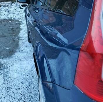 Синий Рено Меган, объемом двигателя 1.46 л и пробегом 224 тыс. км за 6100 $, фото 4 на Automoto.ua