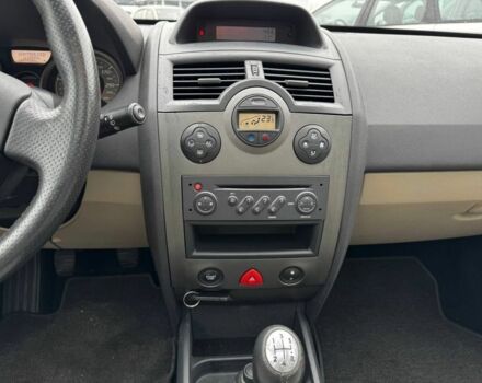 Синий Рено Меган, объемом двигателя 1.6 л и пробегом 184 тыс. км за 5500 $, фото 9 на Automoto.ua