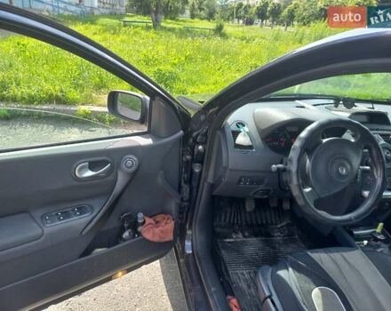 Синий Рено Меган, объемом двигателя 1.6 л и пробегом 241 тыс. км за 5700 $, фото 9 на Automoto.ua