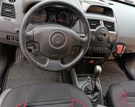 Синий Рено Меган, объемом двигателя 1.6 л и пробегом 199 тыс. км за 5200 $, фото 5 на Automoto.ua