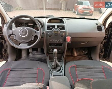 Синий Рено Меган, объемом двигателя 1.6 л и пробегом 199 тыс. км за 5200 $, фото 31 на Automoto.ua