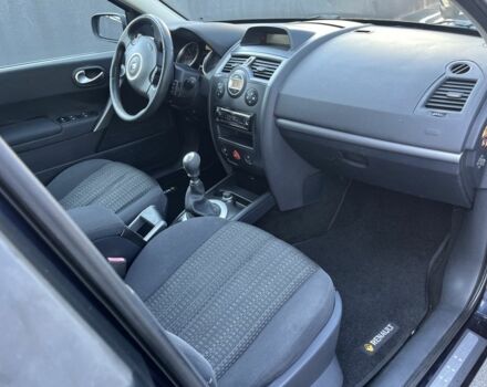Синий Рено Меган, объемом двигателя 2 л и пробегом 179 тыс. км за 6300 $, фото 5 на Automoto.ua