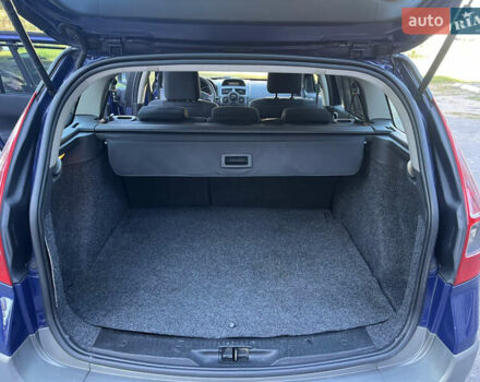 Синий Рено Меган, объемом двигателя 1.6 л и пробегом 202 тыс. км за 5999 $, фото 64 на Automoto.ua