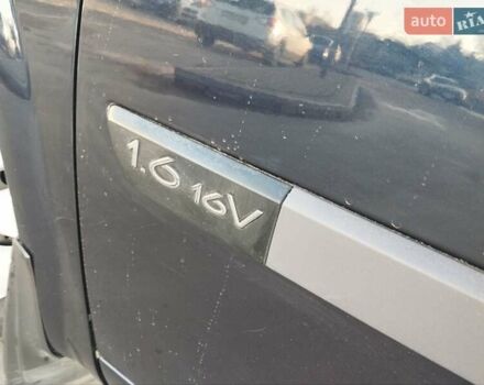 Синій Рено Меган, об'ємом двигуна 1.6 л та пробігом 263 тис. км за 4390 $, фото 14 на Automoto.ua