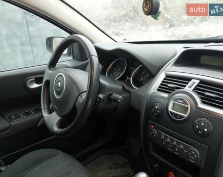 Синій Рено Меган, об'ємом двигуна 1.6 л та пробігом 189 тис. км за 5250 $, фото 9 на Automoto.ua