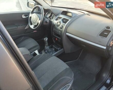 Синий Рено Меган, объемом двигателя 1.6 л и пробегом 263 тыс. км за 4290 $, фото 15 на Automoto.ua