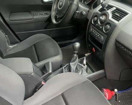 Синий Рено Меган, объемом двигателя 1.5 л и пробегом 235 тыс. км за 5400 $, фото 4 на Automoto.ua