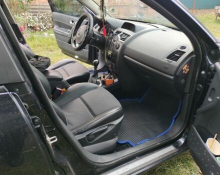 Синий Рено Меган, объемом двигателя 1.5 л и пробегом 390 тыс. км за 4800 $, фото 7 на Automoto.ua