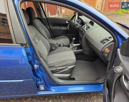 Синий Рено Меган, объемом двигателя 1.6 л и пробегом 350 тыс. км за 5000 $, фото 8 на Automoto.ua