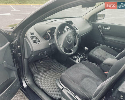 Синій Рено Меган, об'ємом двигуна 1.6 л та пробігом 262 тис. км за 5200 $, фото 4 на Automoto.ua