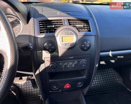 Синий Рено Меган, объемом двигателя 1.6 л и пробегом 206 тыс. км за 6200 $, фото 23 на Automoto.ua