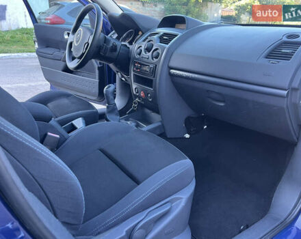 Синий Рено Меган, объемом двигателя 1.6 л и пробегом 202 тыс. км за 5999 $, фото 52 на Automoto.ua