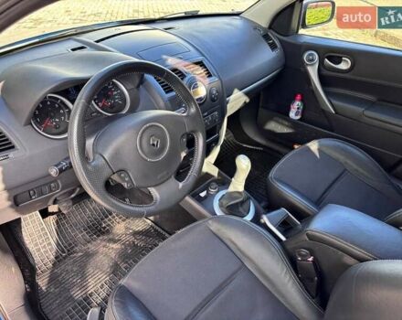 Синий Рено Меган, объемом двигателя 1.6 л и пробегом 206 тыс. км за 6200 $, фото 16 на Automoto.ua