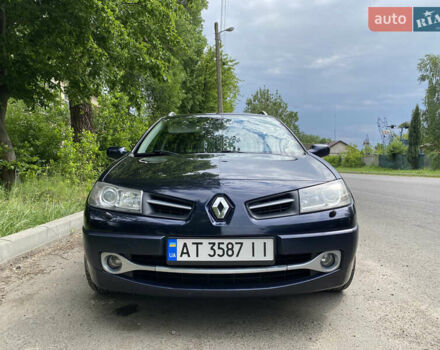 Синий Рено Меган, объемом двигателя 1.6 л и пробегом 274 тыс. км за 6100 $, фото 3 на Automoto.ua