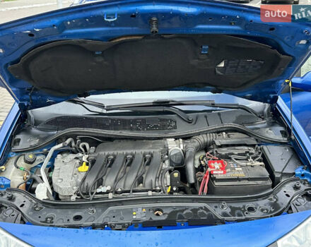 Синій Рено Меган, об'ємом двигуна 2 л та пробігом 174 тис. км за 5690 $, фото 10 на Automoto.ua
