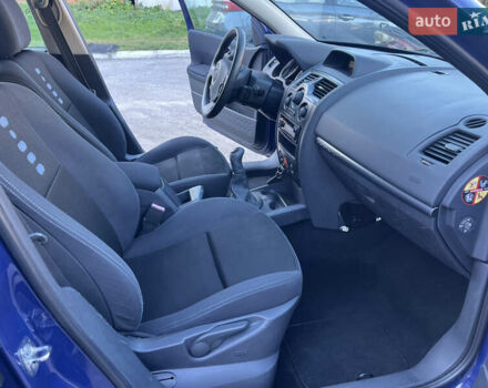 Синий Рено Меган, объемом двигателя 1.6 л и пробегом 202 тыс. км за 5999 $, фото 48 на Automoto.ua