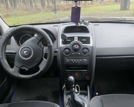 Синий Рено Меган, объемом двигателя 1.5 л и пробегом 235 тыс. км за 5400 $, фото 4 на Automoto.ua