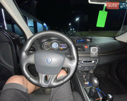 Синий Рено Меган, объемом двигателя 1.6 л и пробегом 231 тыс. км за 5500 $, фото 12 на Automoto.ua