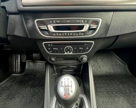 Синий Рено Меган, объемом двигателя 1.6 л и пробегом 252 тыс. км за 7200 $, фото 9 на Automoto.ua