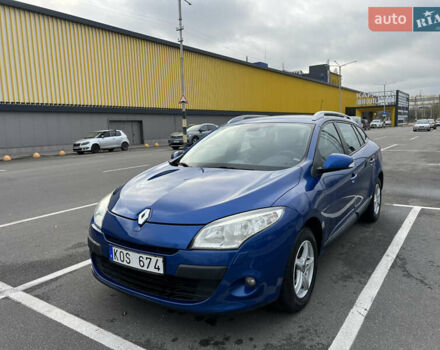 Синий Рено Меган, объемом двигателя 1.6 л и пробегом 252 тыс. км за 7000 $, фото 1 на Automoto.ua