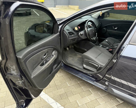 Синий Рено Меган, объемом двигателя 1.46 л и пробегом 220 тыс. км за 5600 $, фото 15 на Automoto.ua