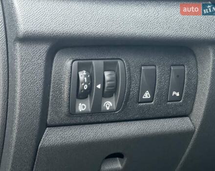 Синій Рено Меган, об'ємом двигуна 1.5 л та пробігом 192 тис. км за 7600 $, фото 28 на Automoto.ua