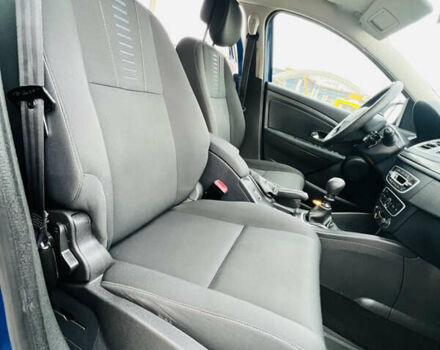 Синий Рено Меган, объемом двигателя 1.6 л и пробегом 252 тыс. км за 7000 $, фото 43 на Automoto.ua