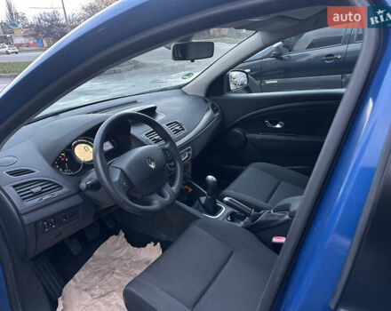 Синій Рено Меган, об'ємом двигуна 1.6 л та пробігом 158 тис. км за 8200 $, фото 9 на Automoto.ua
