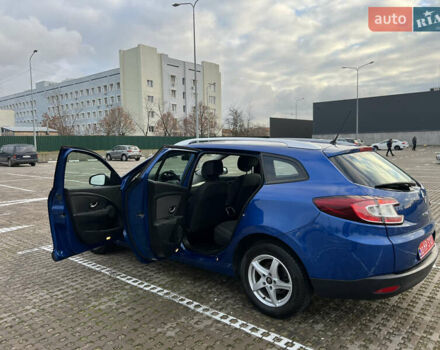 Синій Рено Меган, об'ємом двигуна 1.6 л та пробігом 252 тис. км за 6750 $, фото 31 на Automoto.ua