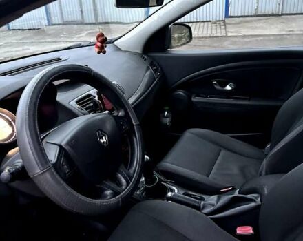 Синий Рено Меган, объемом двигателя 1.46 л и пробегом 355 тыс. км за 4700 $, фото 7 на Automoto.ua