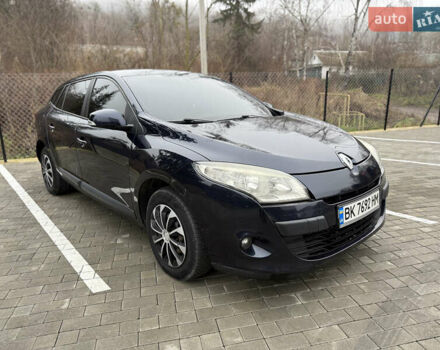 Синий Рено Меган, объемом двигателя 1.46 л и пробегом 220 тыс. км за 5600 $, фото 11 на Automoto.ua