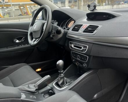 Синий Рено Меган, объемом двигателя 1.6 л и пробегом 252 тыс. км за 7000 $, фото 4 на Automoto.ua