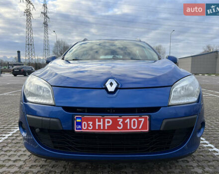 Синій Рено Меган, об'ємом двигуна 1.6 л та пробігом 252 тис. км за 6750 $, фото 16 на Automoto.ua
