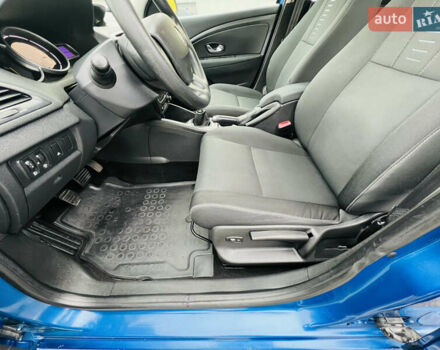 Синий Рено Меган, объемом двигателя 1.6 л и пробегом 252 тыс. км за 7000 $, фото 38 на Automoto.ua