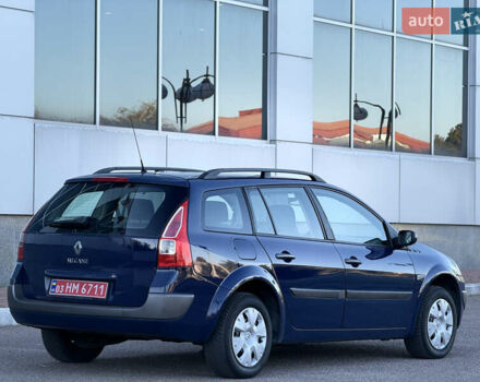 Рено Меган 2009 у Белой Церкве на Automoto.ua Синій Рено Меган, об'ємом двигуна 1.6 л та пробігом 202 тис. км за 5500 $, фото 62 на Automoto.ua