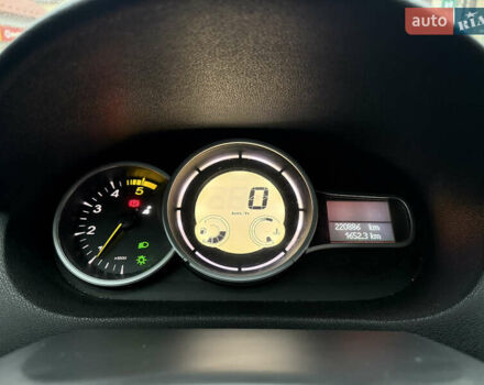 Синий Рено Меган, объемом двигателя 1.46 л и пробегом 220 тыс. км за 5600 $, фото 38 на Automoto.ua