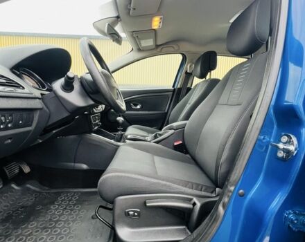 Синий Рено Меган, объемом двигателя 1.6 л и пробегом 252 тыс. км за 7000 $, фото 6 на Automoto.ua