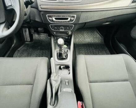 Синий Рено Меган, объемом двигателя 1.6 л и пробегом 252 тыс. км за 7000 $, фото 48 на Automoto.ua