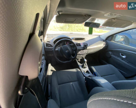 Синий Рено Меган, объемом двигателя 1.6 л и пробегом 231 тыс. км за 5500 $, фото 10 на Automoto.ua