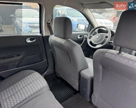 Синий Рено Меган, объемом двигателя 1.6 л и пробегом 240 тыс. км за 5400 $, фото 11 на Automoto.ua