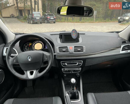Синій Рено Меган, об'ємом двигуна 1.5 л та пробігом 192 тис. км за 7600 $, фото 27 на Automoto.ua