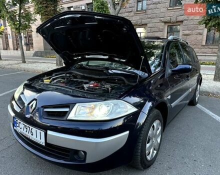 Синий Рено Меган, объемом двигателя 1.6 л и пробегом 292 тыс. км за 5600 $, фото 46 на Automoto.ua