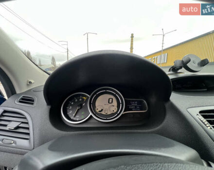 Синий Рено Меган, объемом двигателя 1.6 л и пробегом 252 тыс. км за 7000 $, фото 51 на Automoto.ua