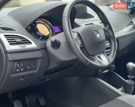 Синій Рено Меган, об'ємом двигуна 1.5 л та пробігом 192 тис. км за 7600 $, фото 22 на Automoto.ua