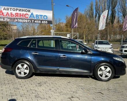 Синій Рено Меган, об'ємом двигуна 1.9 л та пробігом 215 тис. км за 6300 $, фото 7 на Automoto.ua