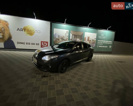 Синий Рено Меган, объемом двигателя 1.6 л и пробегом 231 тыс. км за 5500 $, фото 4 на Automoto.ua