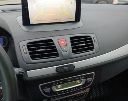 Синій Рено Меган, об'ємом двигуна 1.5 л та пробігом 241 тис. км за 7500 $, фото 6 на Automoto.ua