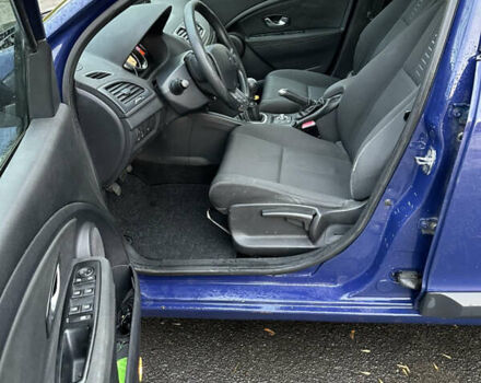 Синий Рено Меган, объемом двигателя 1.5 л и пробегом 270 тыс. км за 3899 $, фото 5 на Automoto.ua